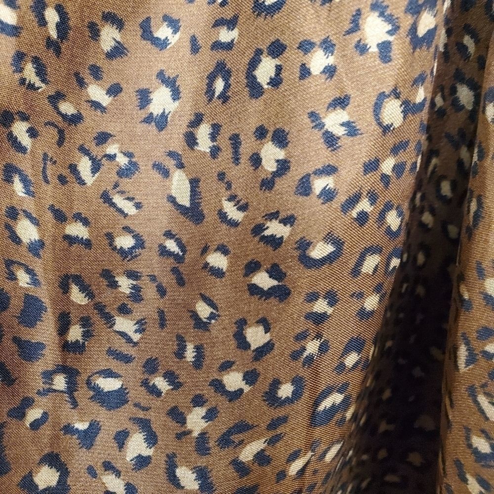 Cheetah Leopard Print Racerback Tank Top - Picture 4 of 7